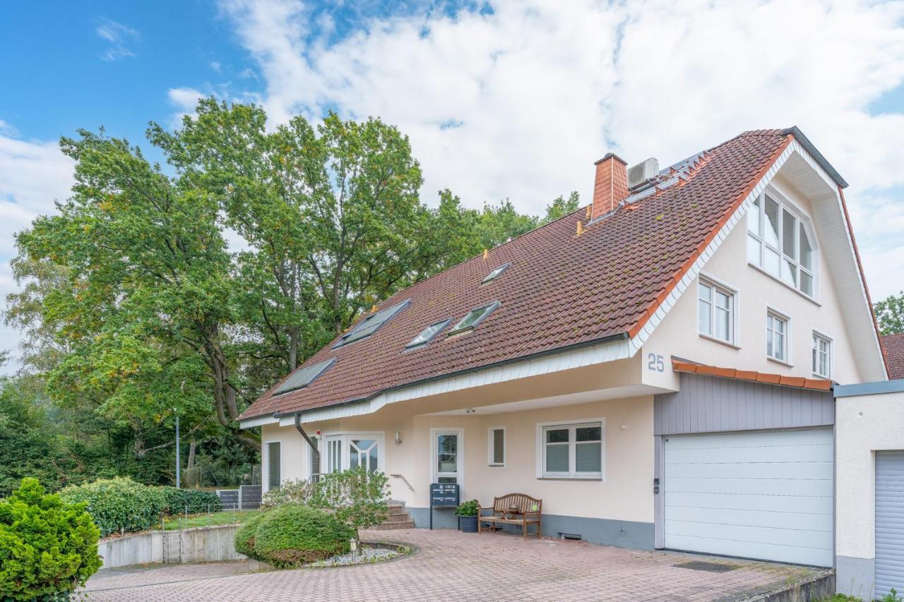 Veens Crew Home 7 Pax Dreieich Eksteriør billede